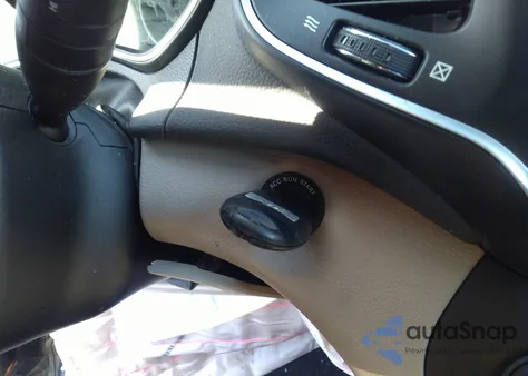 2019 Jeep Cherokee Latitude 4X4 из США, поврежденный, VIN 1C4PJMCX7KD481954